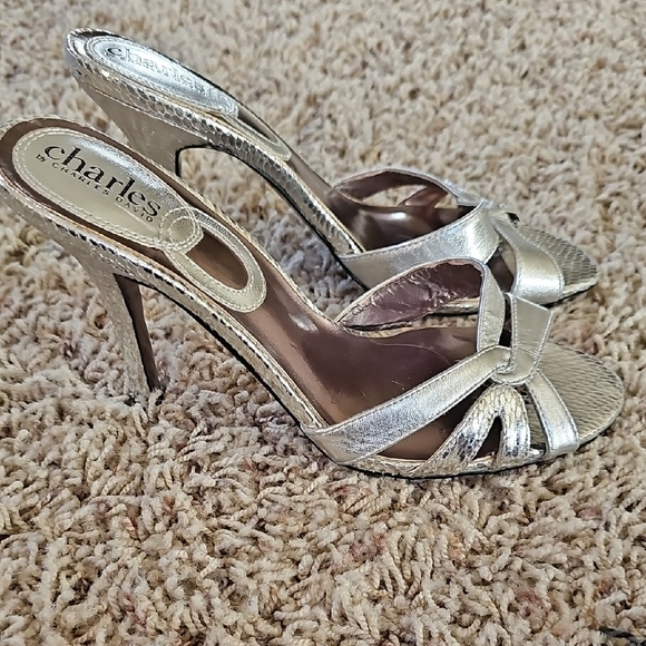 Charles David 7.5 Silver High Heels Y2K Going Out - Picture 1 of 10